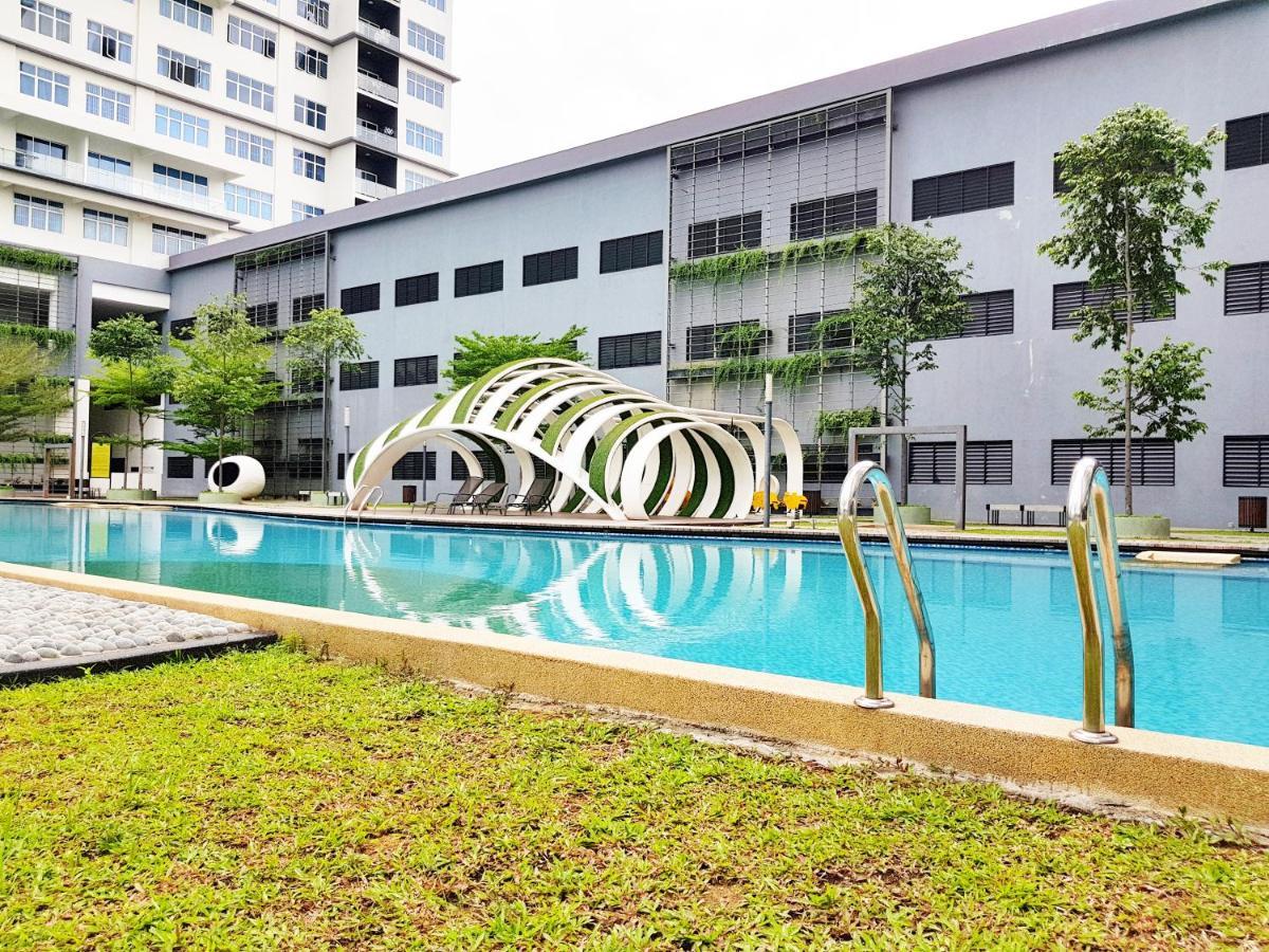 No.8 The Cube @ Puchong Skypod Residence Eksteriør billede